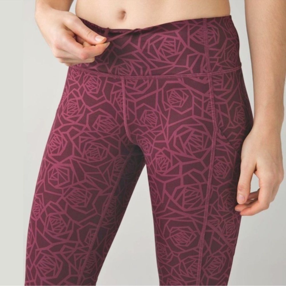 Lululemon High Times Pants Leggings Size 6‎ Posey Rose Bordeaux Luxtreme